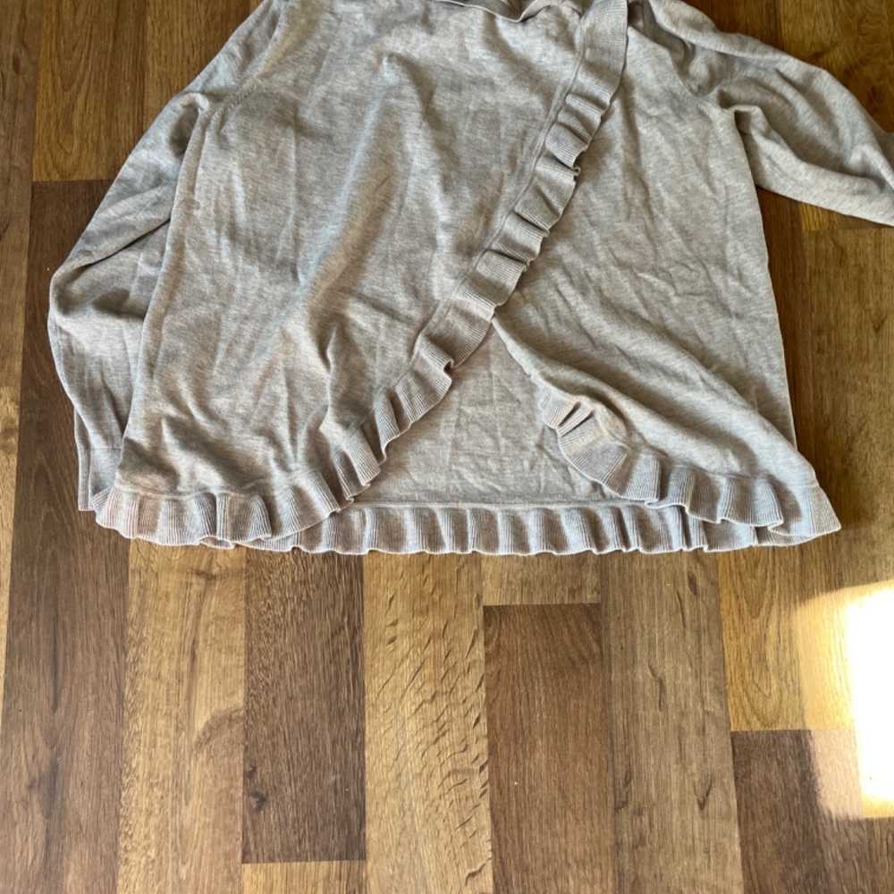 Sweater - Picture 2 of 2